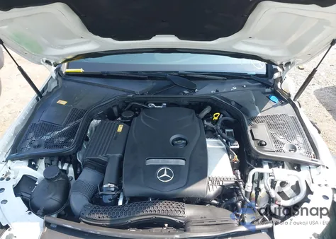 2016 Mercedes-Benz C 300 4Matic/Luxury 4Matic/Sport 4Matic из США, поврежденный, VIN 55SWF4KB5GU129294